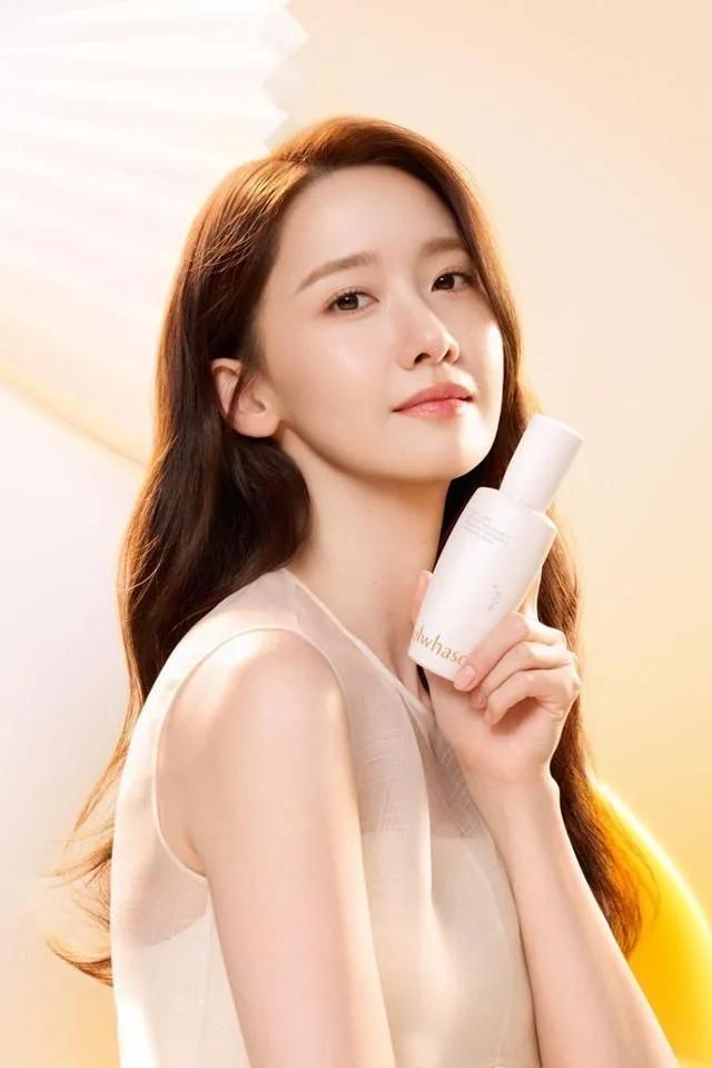 Emart Instagram — skincare looks & shelf shots