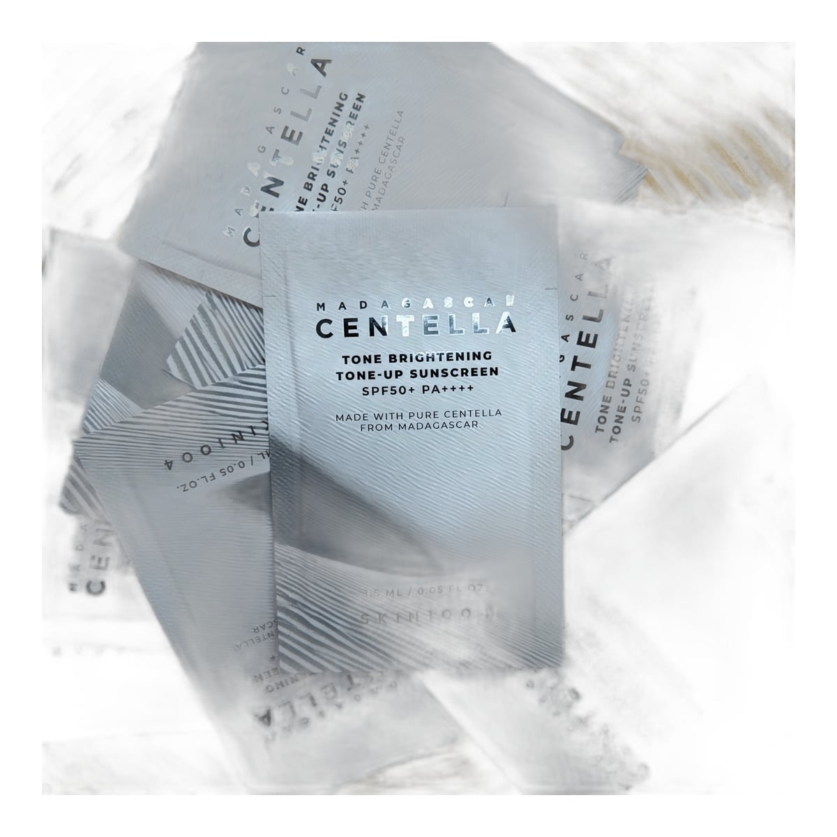 SKIN1004 Madagascar Centella Tone Brightening Tone-up Sunscreen Sachet 1.5ml